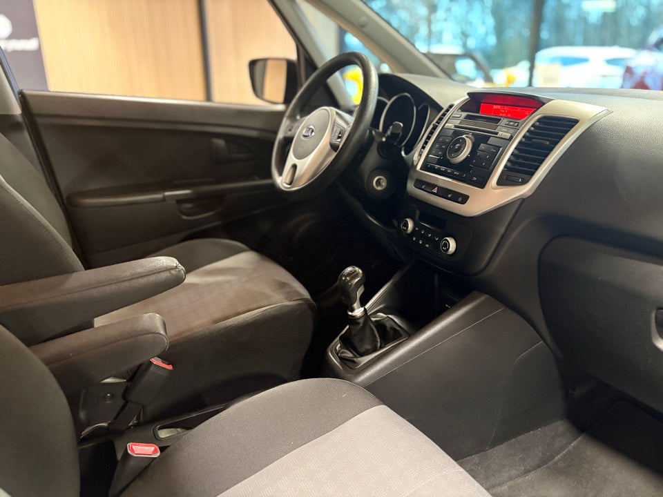 Kia Venga 1,4 CVVT Attraction 5d