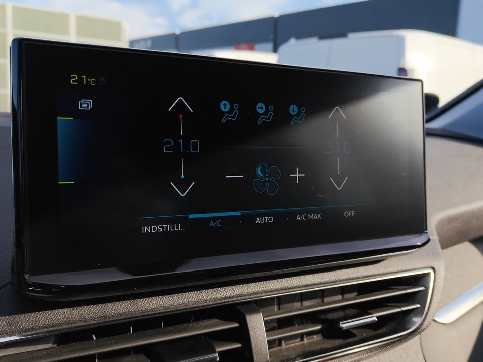 Peugeot 3008 1,6 Hybrid Selection Sport Limited EAT8 5d