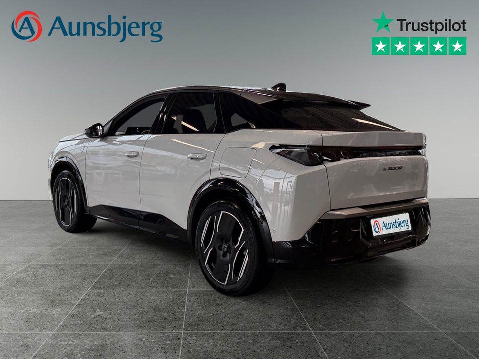 Peugeot e-3008 77 GT Pack 5d