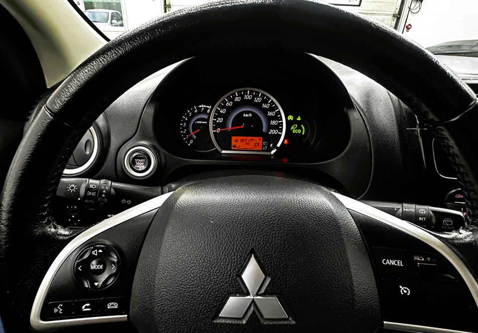 Mitsubishi Space Star 1,2 Intense CVT 5d