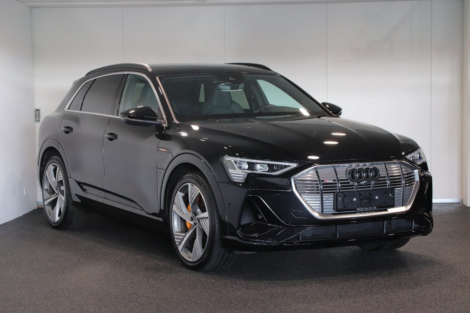 Audi e-tron 55 S-line quattro 5d