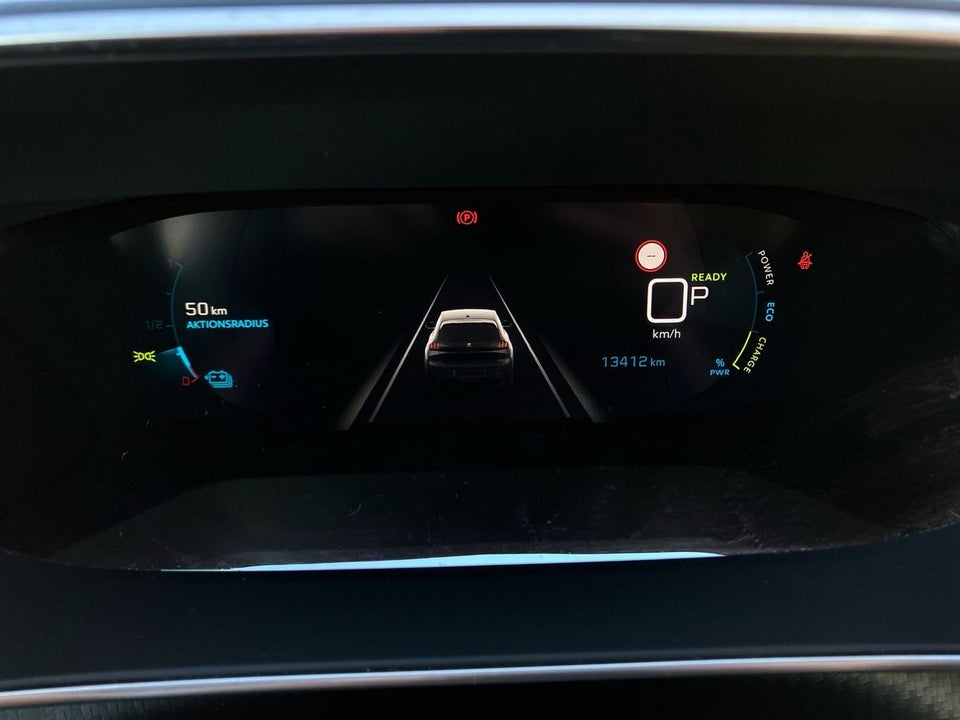 Peugeot e-208 50 GT Sky 5d