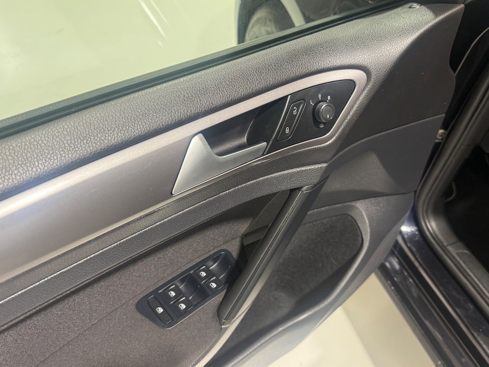 VW Golf VII 1,0 TSi 115 Style BlueMotion DSG 5d