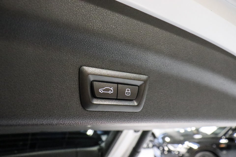 BMW iX1 xDrive30 Fully Charged M-Sport 5d