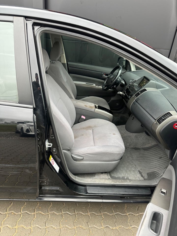 Toyota Prius 1,5 Hybrid 5d