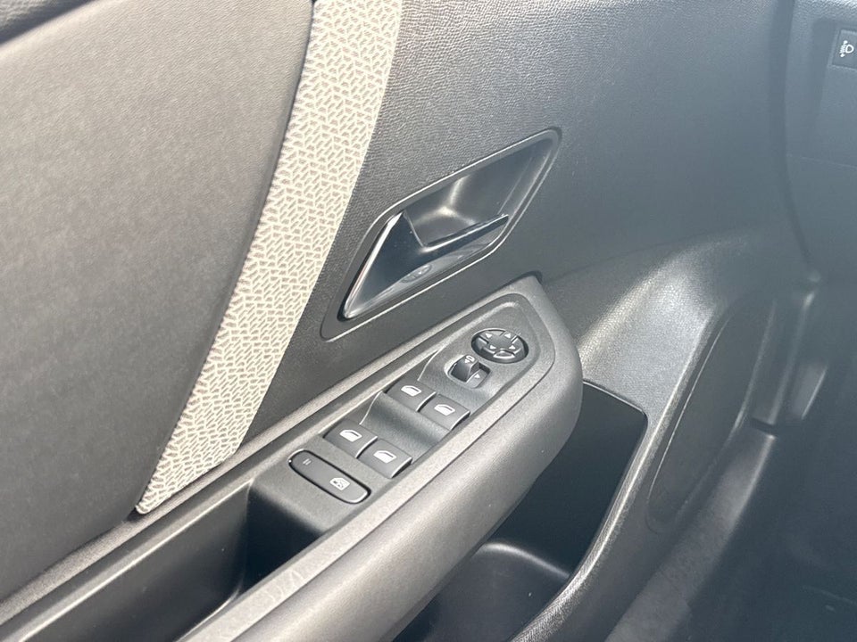 Citroën C4 1,2 PureTech 130 VTR Sport 5d