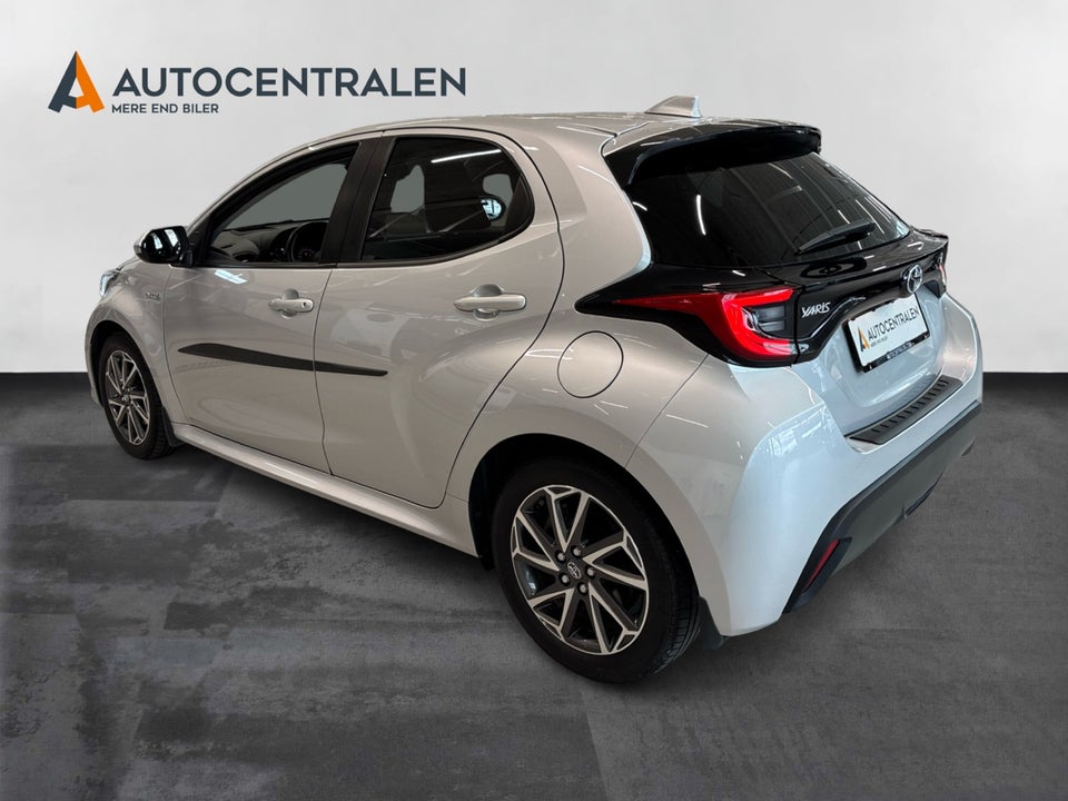 Toyota Yaris 1,5 Hybrid H1 e-CVT 5d