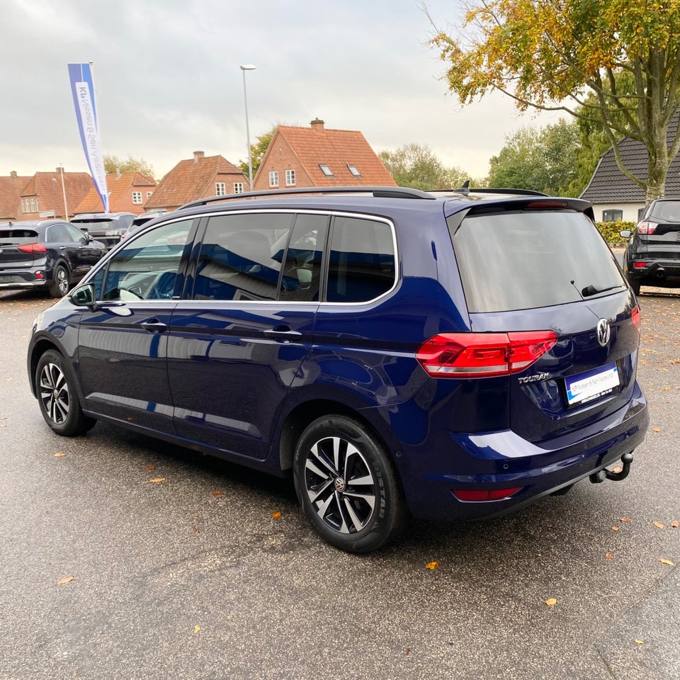 VW Touran 1,6 TDi 115 IQ.Drive DSG 7prs 5d