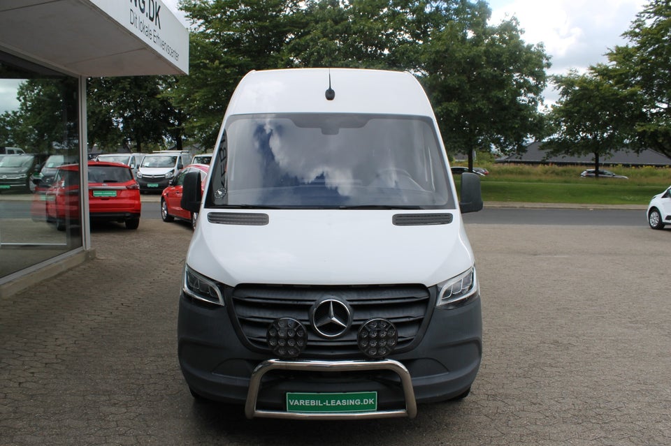 Mercedes Sprinter 319 3,0 CDi A2 Kassevogn aut. RWD