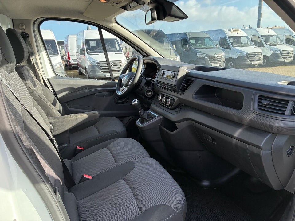 Renault Trafic 2,0 dCi 130 L2H1 Tekno