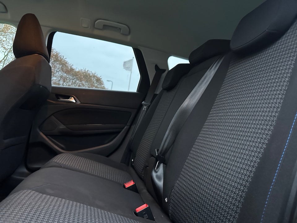 Peugeot 308 1,5 BlueHDi 130 Style SW 5d