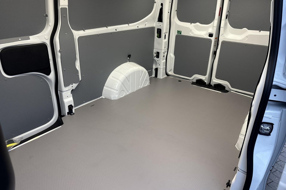 VW e-Transporter 64 Comfort Kassevogn LWB