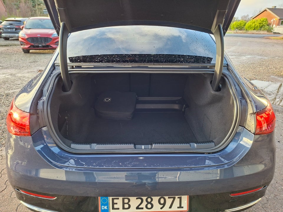 Mercedes EQE300 AMG Line 4d