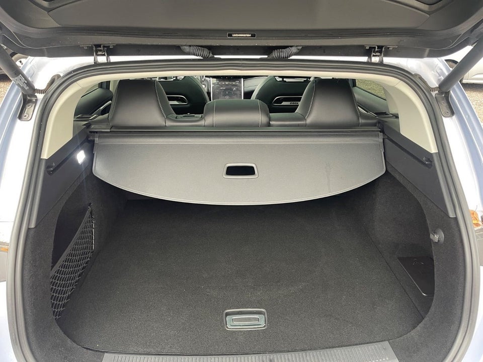 MG Marvel R Luxury 5d