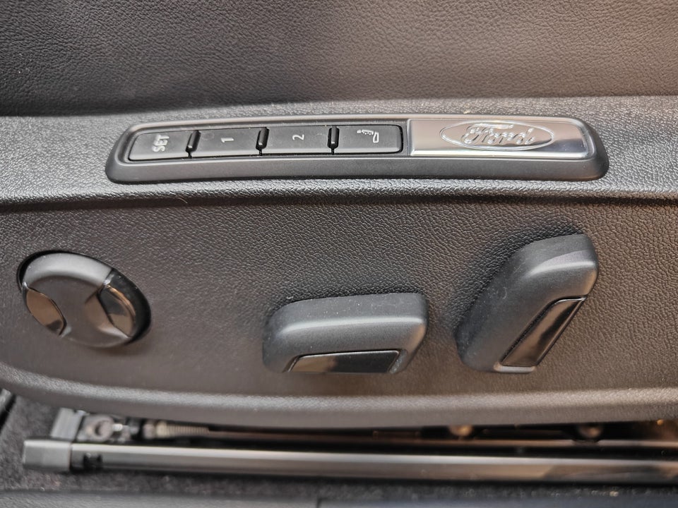 Ford Capri 77 Premium Extended Range 5d