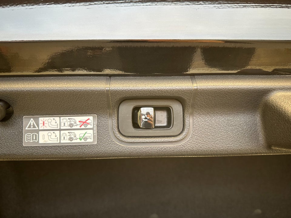 Mercedes EQE350 AMG Line 4d