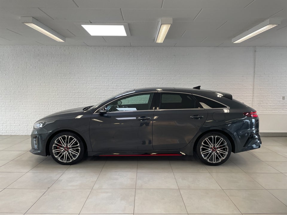 Kia ProCeed 1,6 T-GDi GT DCT 5d