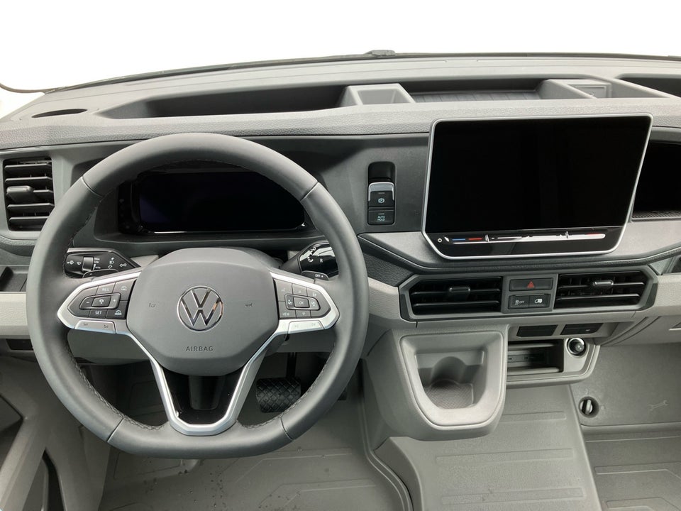 VW Crafter 35 2,0 TDi 177 Kassevogn L3H2 aut.