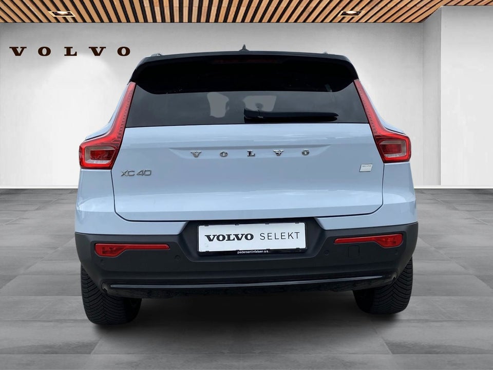 Volvo XC40 ReCharge Extended Range Plus 5d