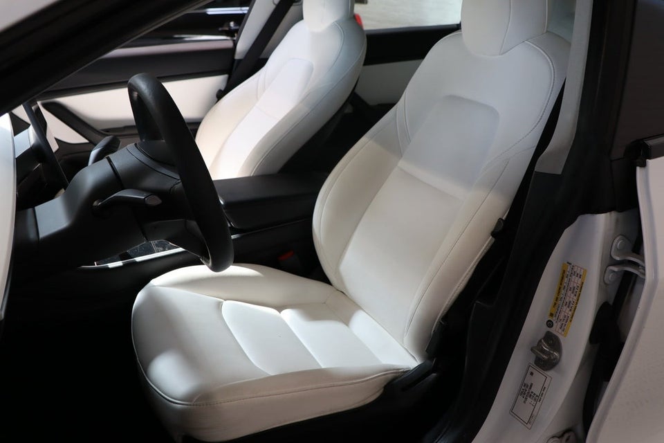 Tesla Model 3 Performance AWD 4d