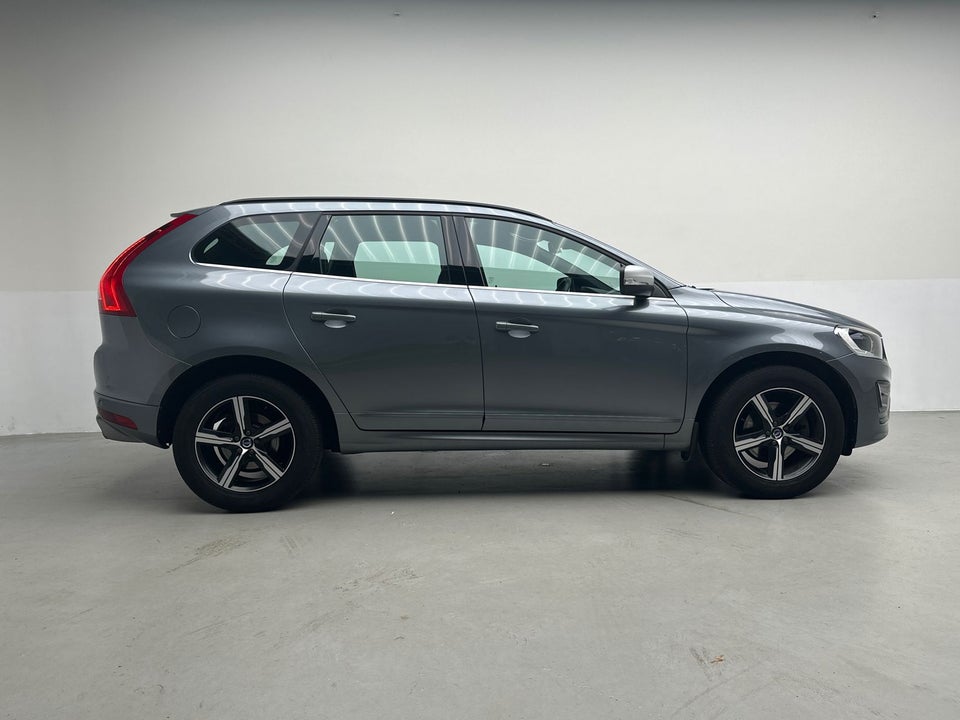 Volvo XC60 2,0 D4 190 R-Design aut. 5d