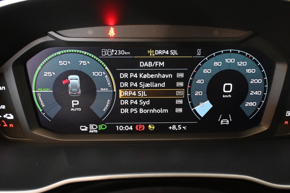 Audi Q3 45 TFSi e Attitude plus S-tr. 5d