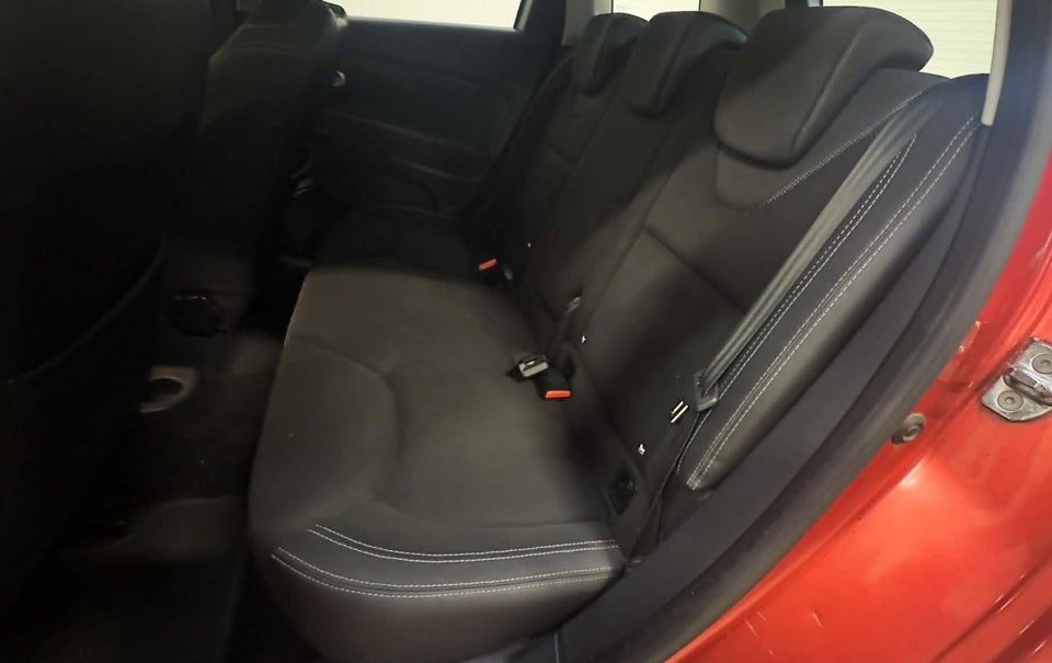 Renault Clio IV 0,9 TCe 90 Expression Sport Tourer 5d