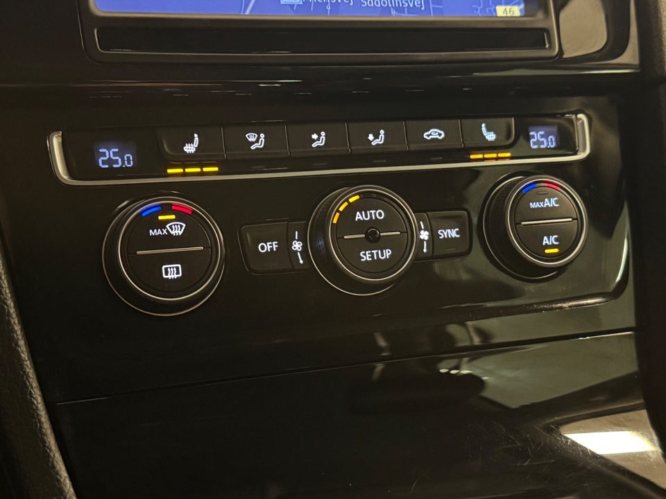 VW Golf VII 1,4 TSi 140 Highline DSG BMT 5d