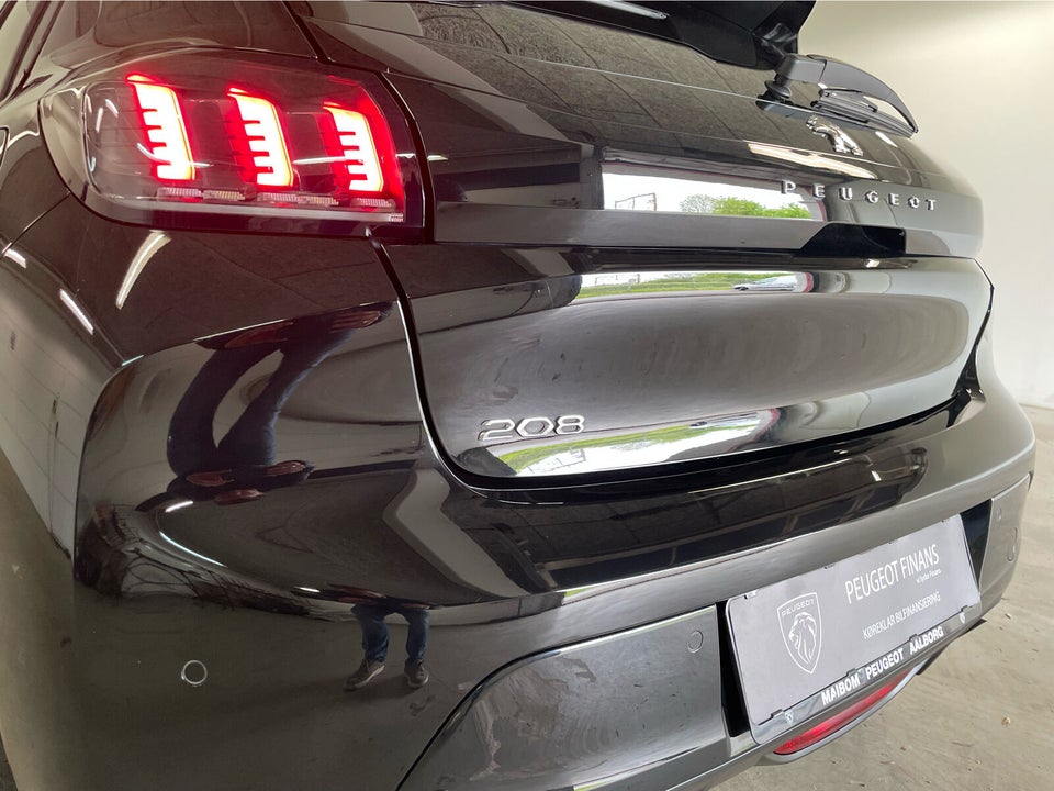 Peugeot 208 1,2 PureTech 100 Selection Sport EAT8 5d