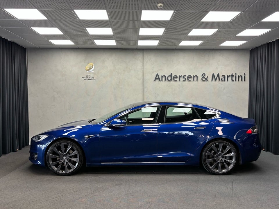 Tesla Model S Standard Range AWD 5d