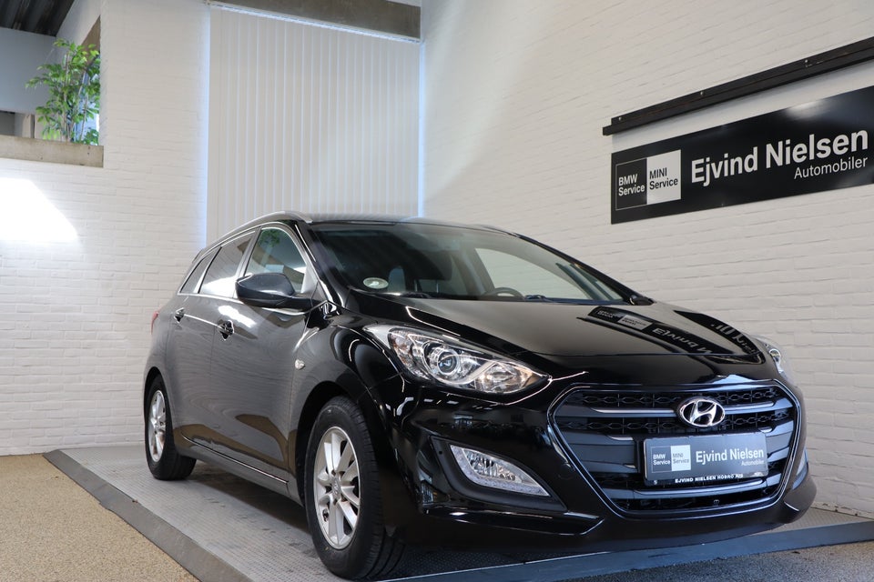Hyundai i30 1,6 CRDi 110 XTR CW Eco 5d