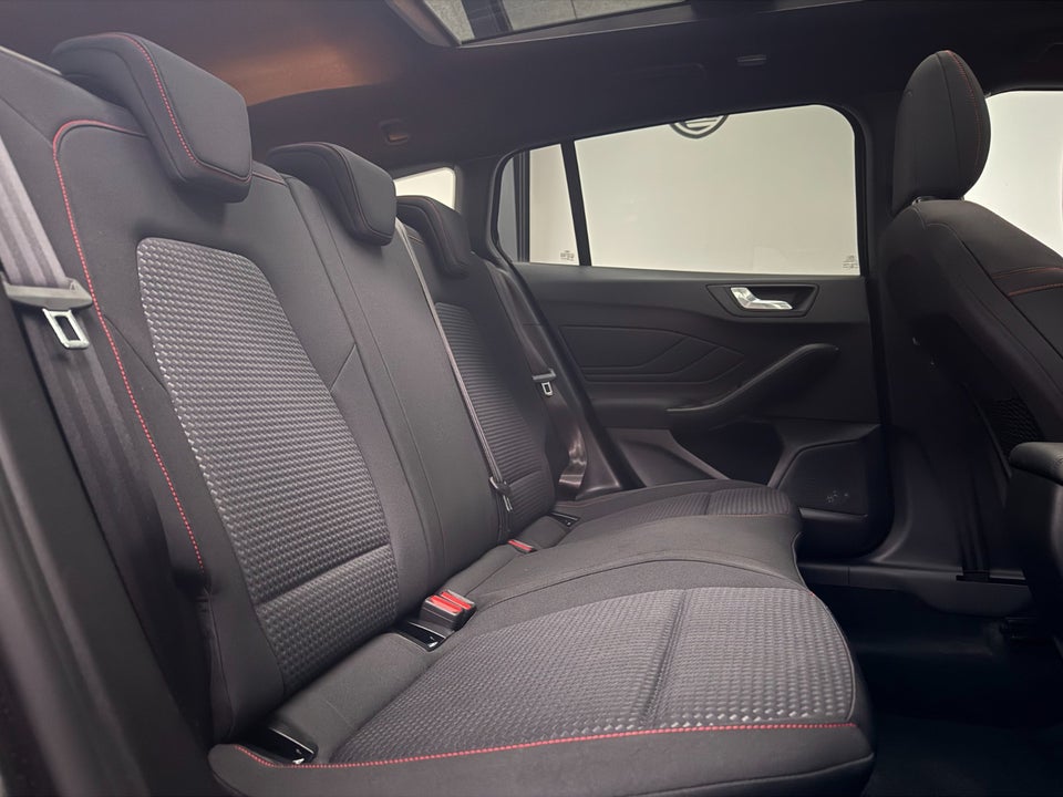 Ford Focus 1,5 EcoBoost ST-Line stc. aut. 5d