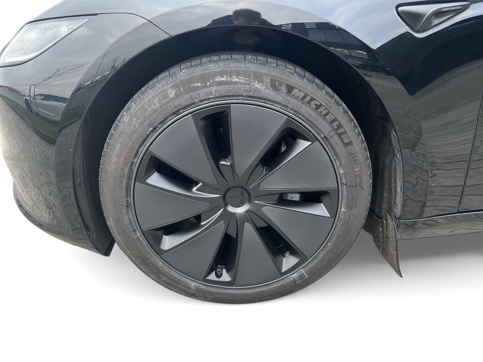 Tesla Model 3 Long Range AWD 4d