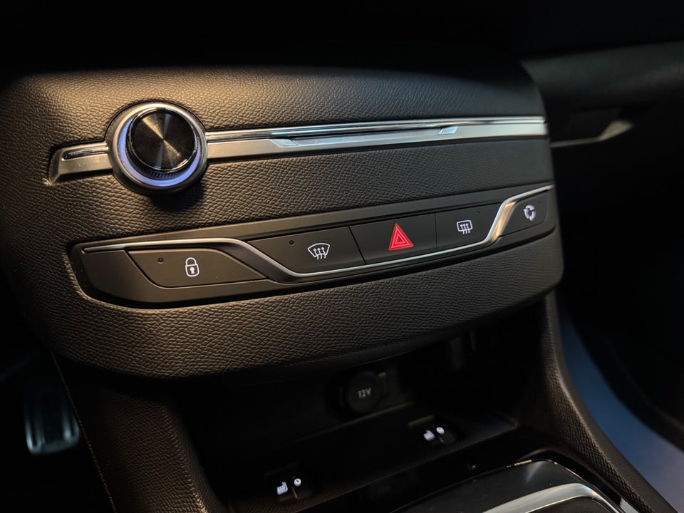 Peugeot 308 1,5 BlueHDi 130 Active 5d