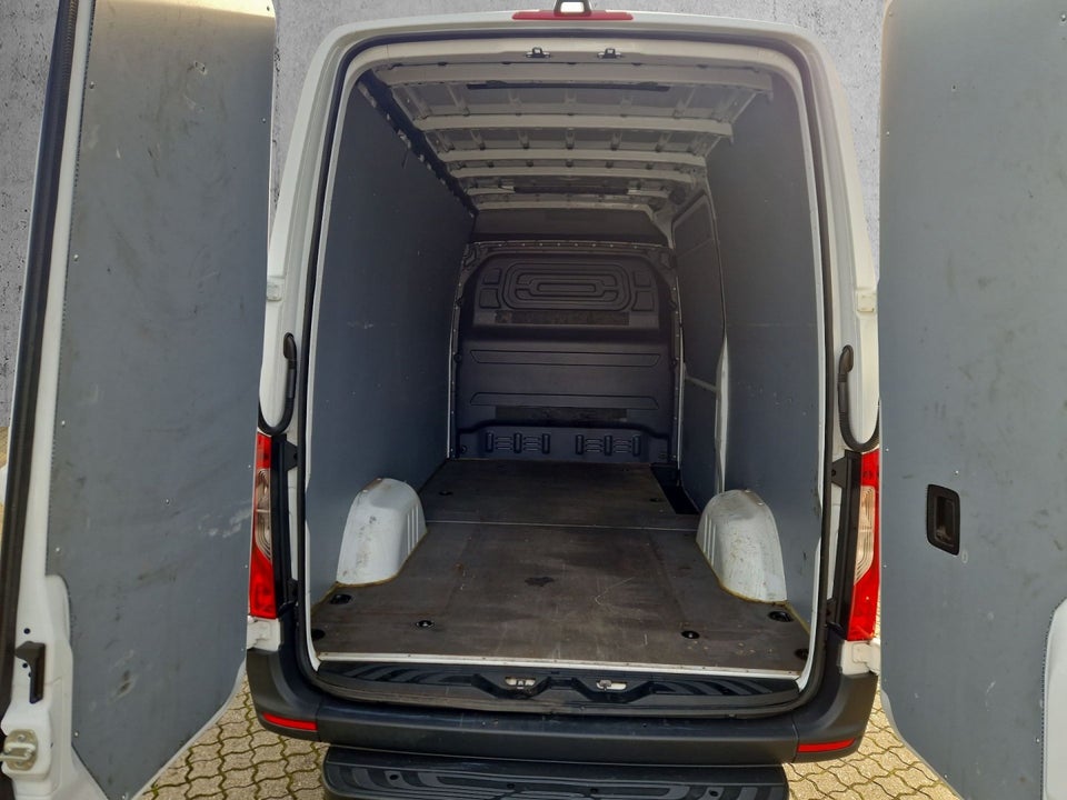 Mercedes Sprinter 316 2,2 CDi A2 Kassevogn RWD