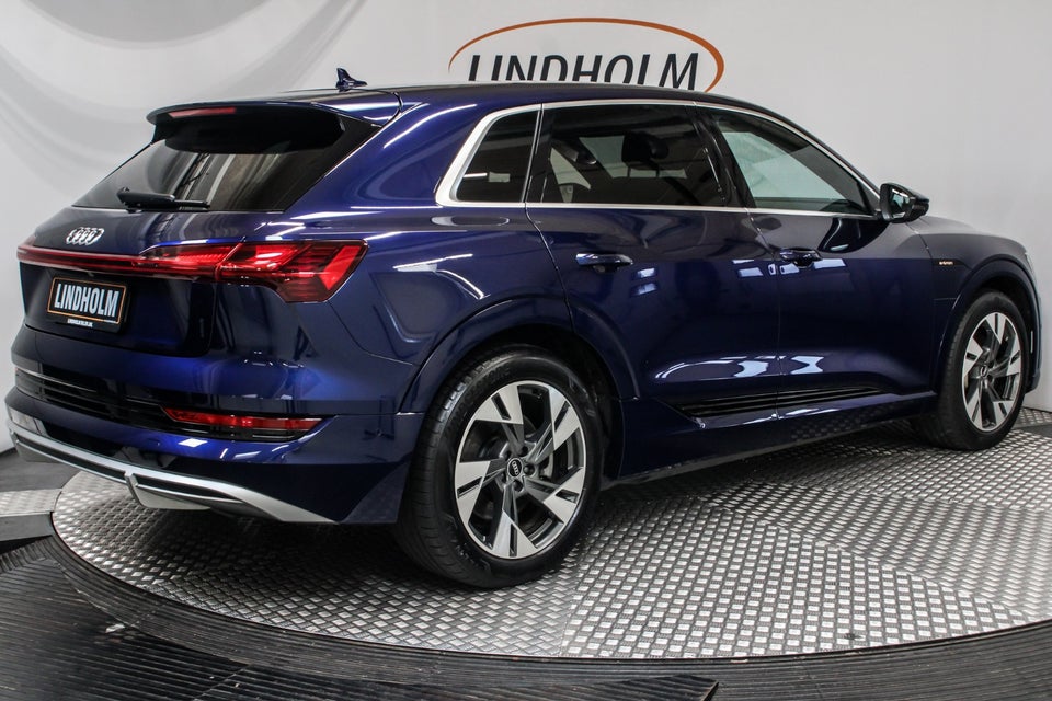 Audi e-tron 55 S-line quattro 5d