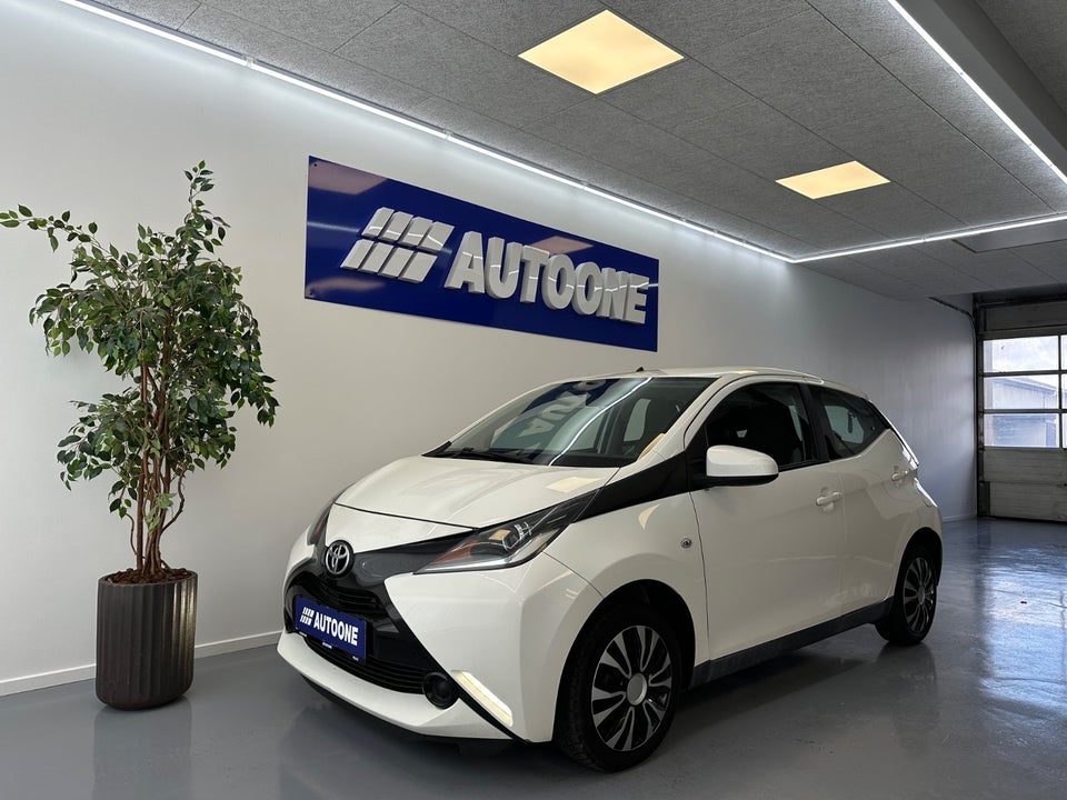 Toyota Aygo 1,0 VVT-i x-press 5d