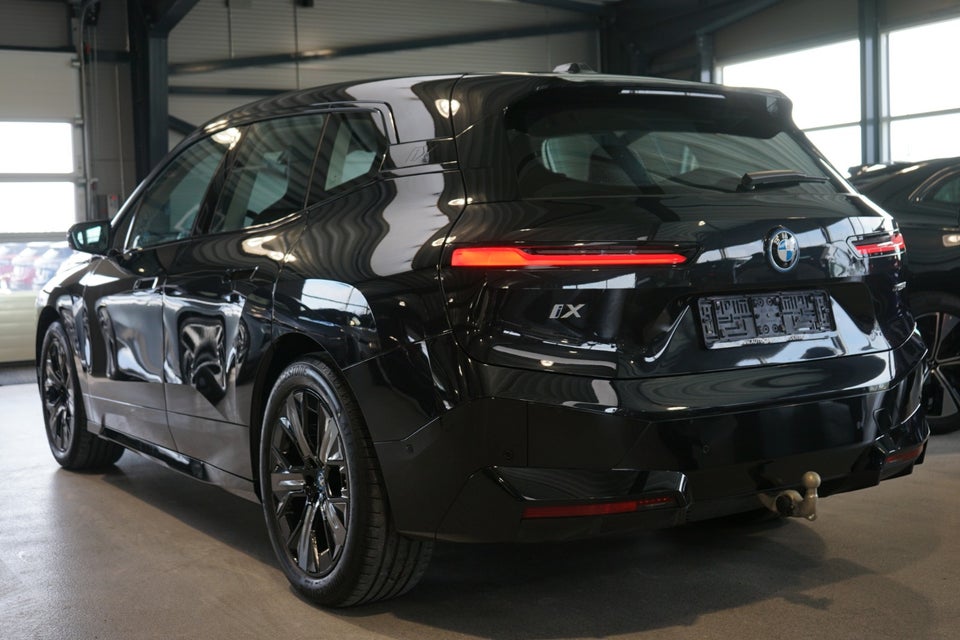 BMW iX xDrive40 Sport 5d