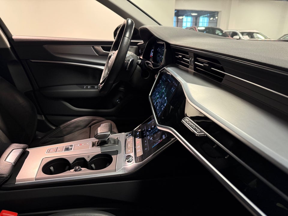 Audi A6 55 TFSi e S-line Avant quattro S-tr. 5d