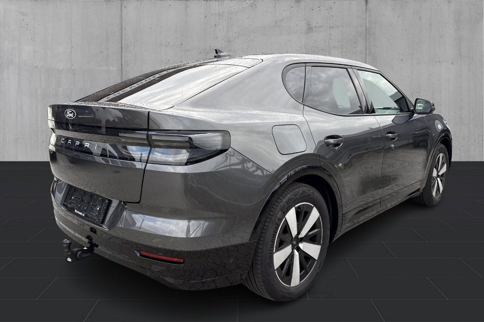 Ford Capri 77 Select Extended Range 5d