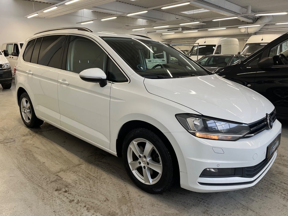 VW Touran 2,0 TDi 115 Comfortline DSG Van 5d