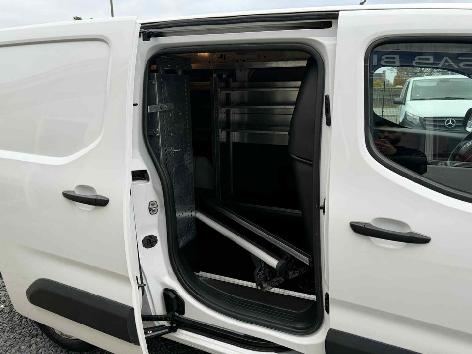 Toyota ProAce City 1,5 D 102 Long Comfort 6d