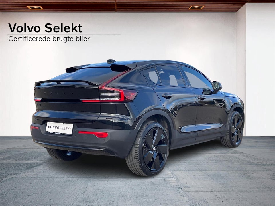 Volvo EC40 Extended Range Black Edition 5d