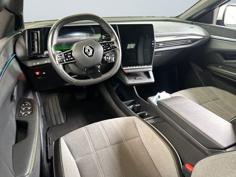 Renault Megane E-Tech 60 Techno 5d