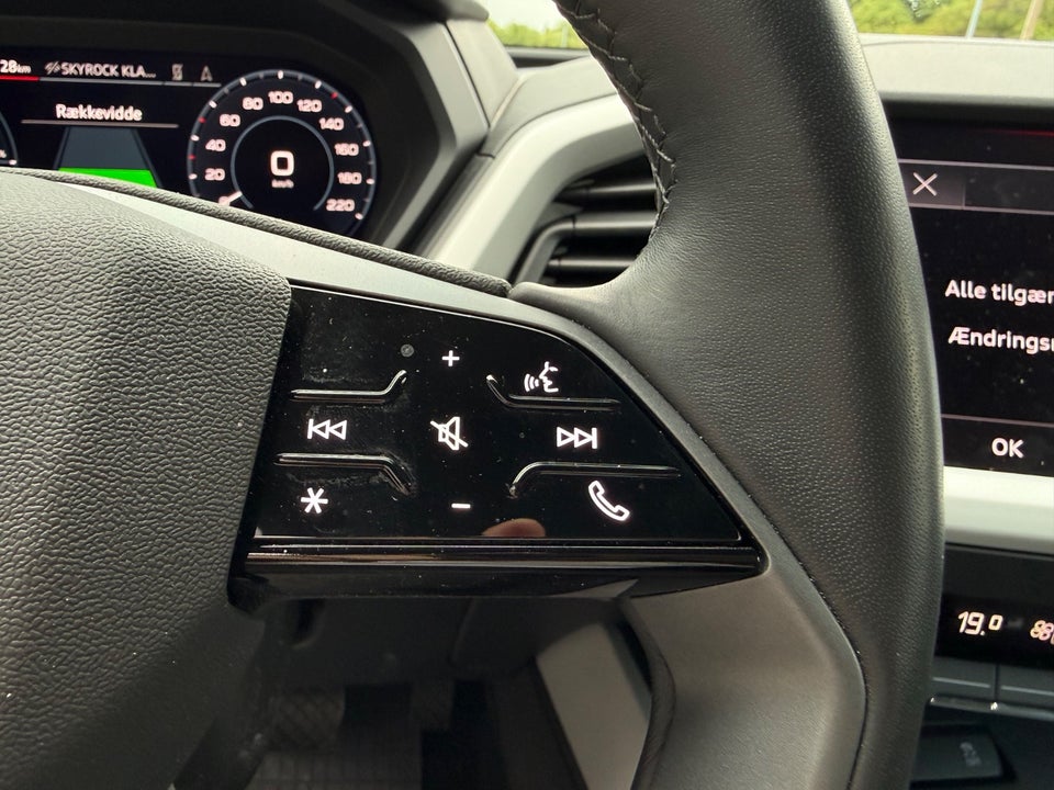 Audi Q4 e-tron 35  5d