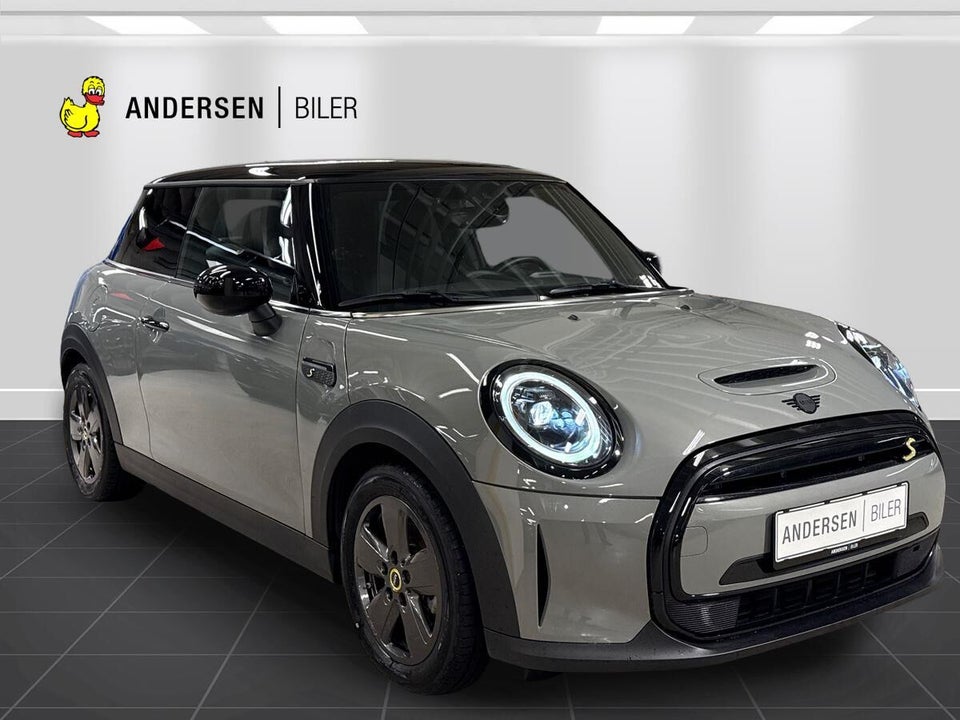 MINI Cooper SE Essential 3d