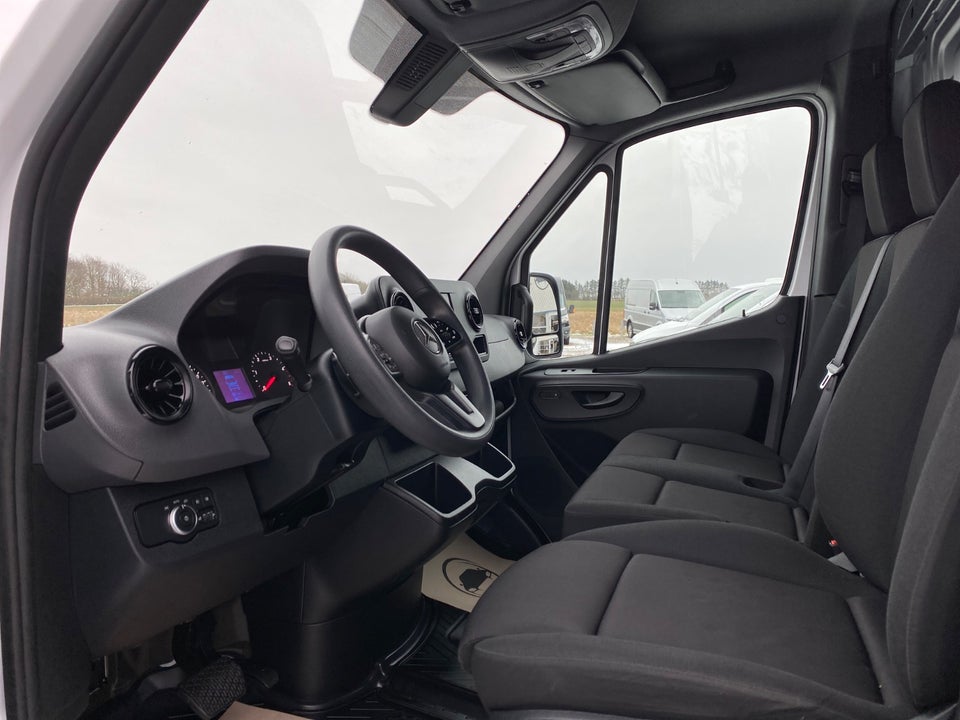 Mercedes Sprinter 317 2,0 CDi A2 Kassevogn aut. RWD