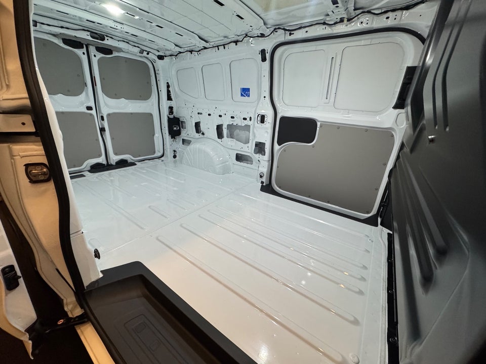 Ford Transit Custom 320L 2,0 EcoBlue Trend aut.