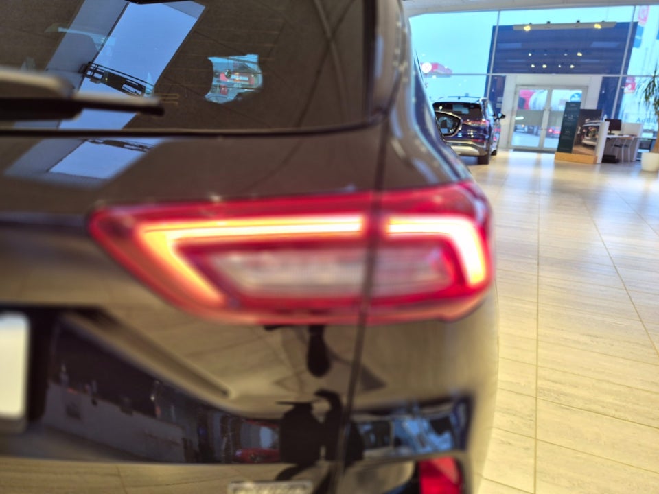 Ford Kuga 2,5 PHEV ST-Line X CVT 5d