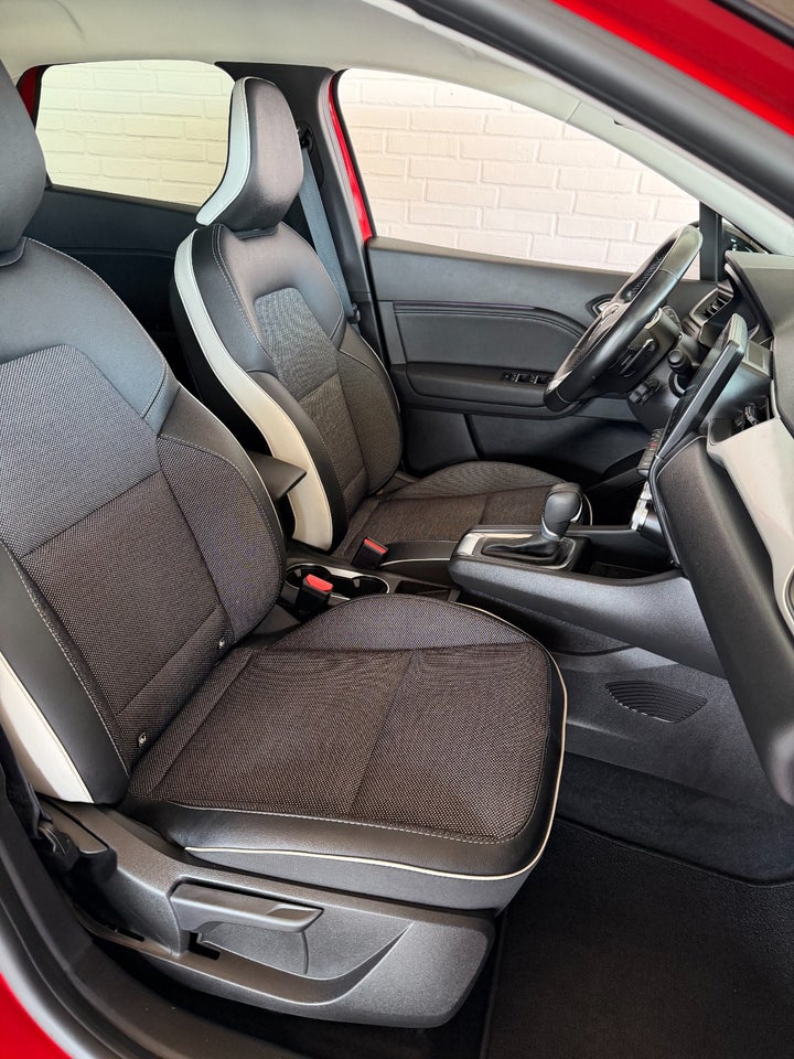 Renault Captur 1,3 TCe 140 Techno EDC 5d